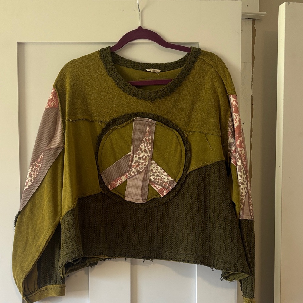 POL Olive Green Textured Knit Sweater